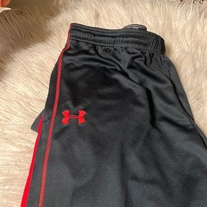 Pants color gray with red size xl brand under armour